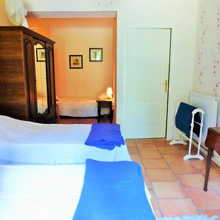 Chateau Du Fraissinet, 6 Gites Sleeping 2-8 Guests, Pool And River On Site La Tronche  Экстерьер фото