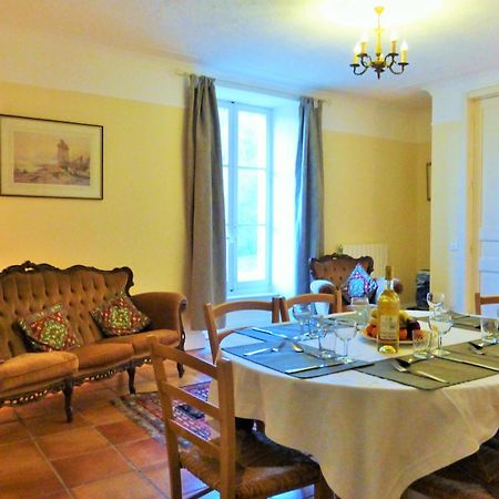 Chateau Du Fraissinet, 6 Gites Sleeping 2-8 Guests, Pool And River On Site La Tronche  Экстерьер фото