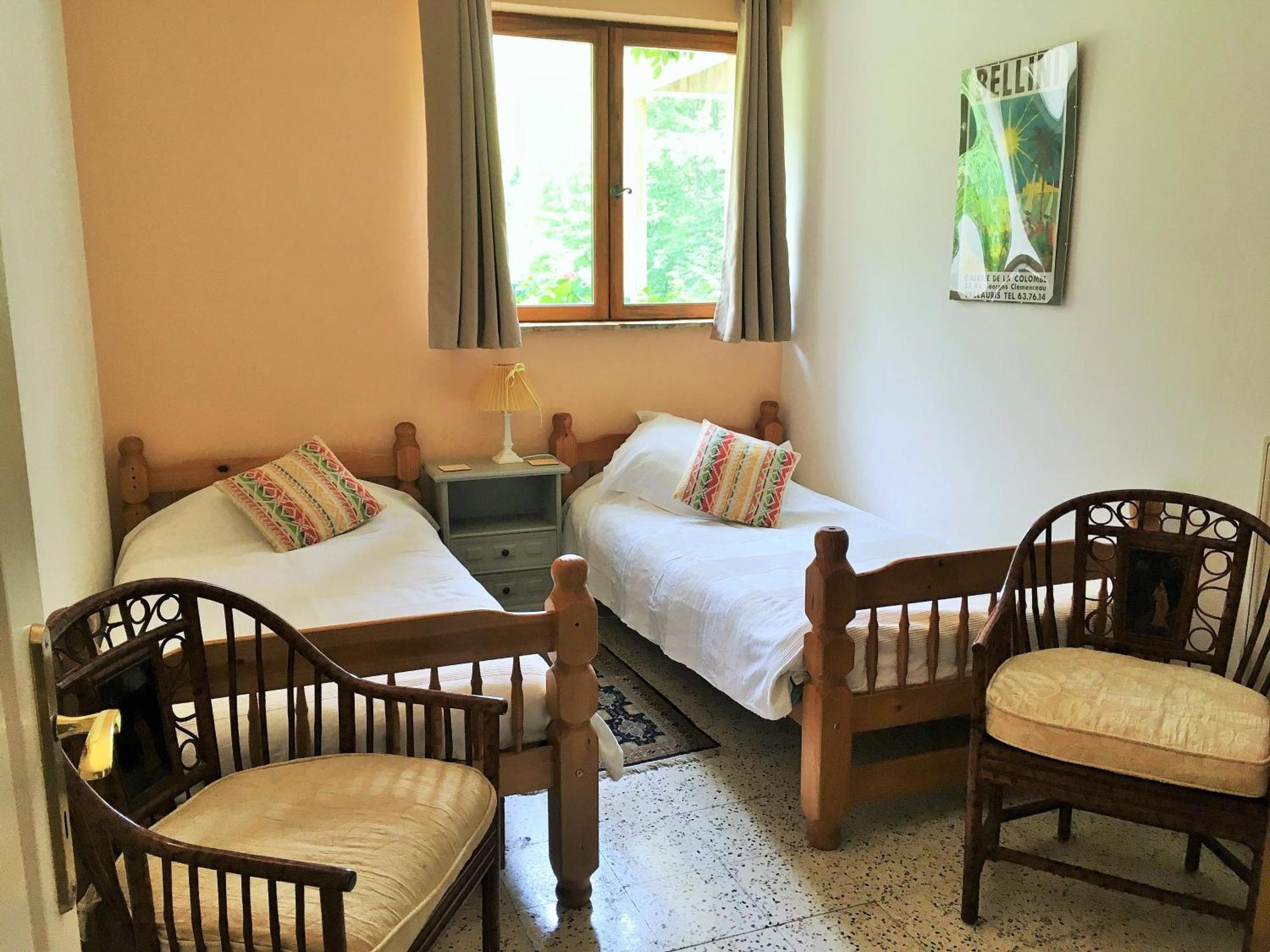 Chateau Du Fraissinet, 6 Gites Sleeping 2-8 Guests, Pool And River On Site La Tronche  Экстерьер фото